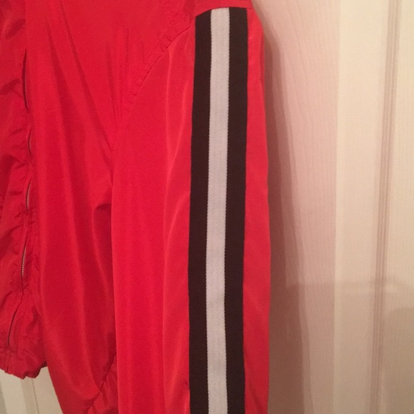 red jacket - Picture 2 of 2